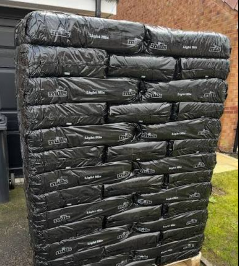 Mills Lightmix Premium Soil Substrate Peat Based